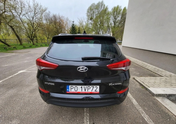 Hyundai Tucson cena 85000 przebieg: 184000, rok produkcji 2018 z Poznań małe 137